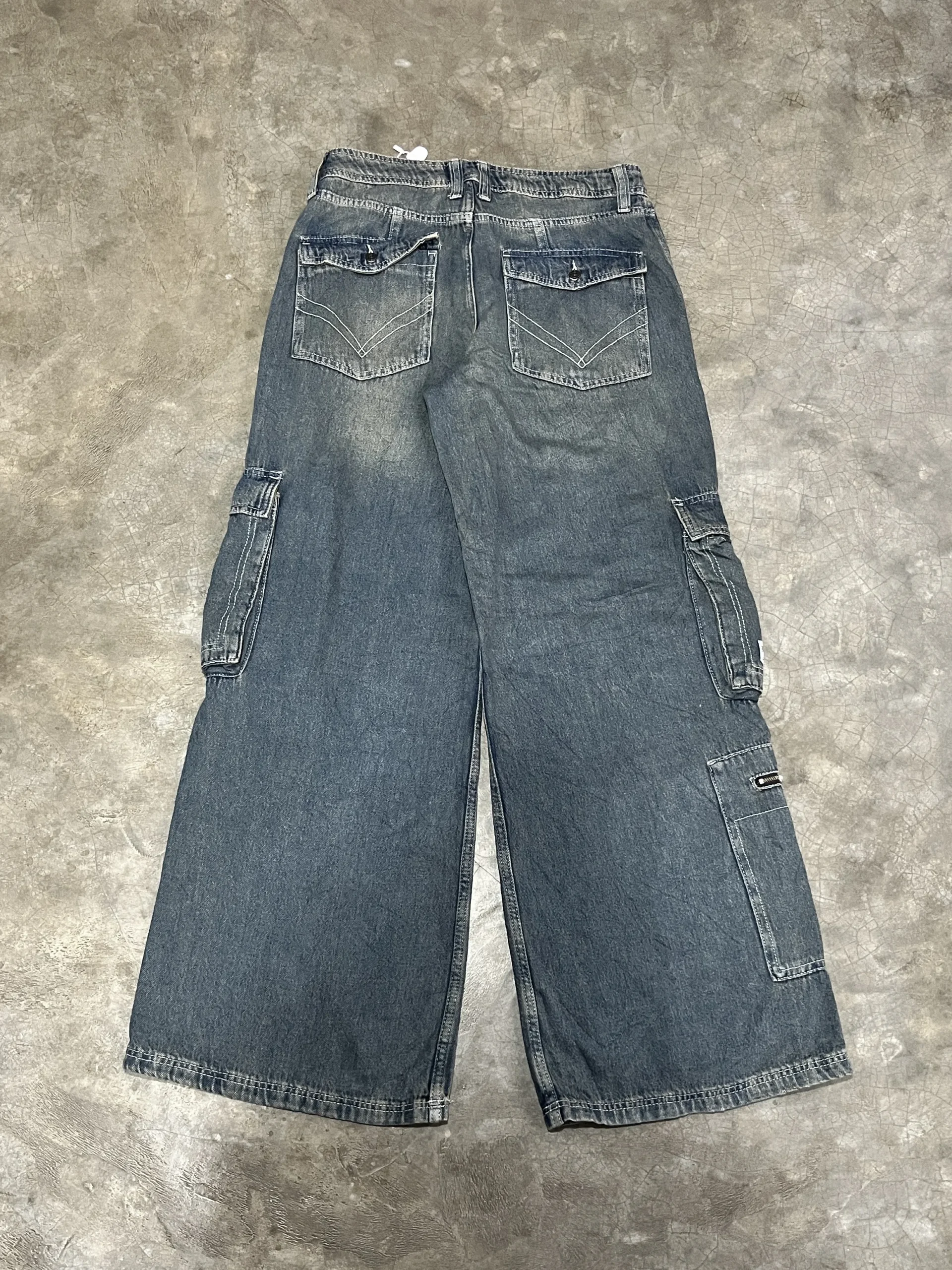 BDG vintage wide leg cargo - Image 4