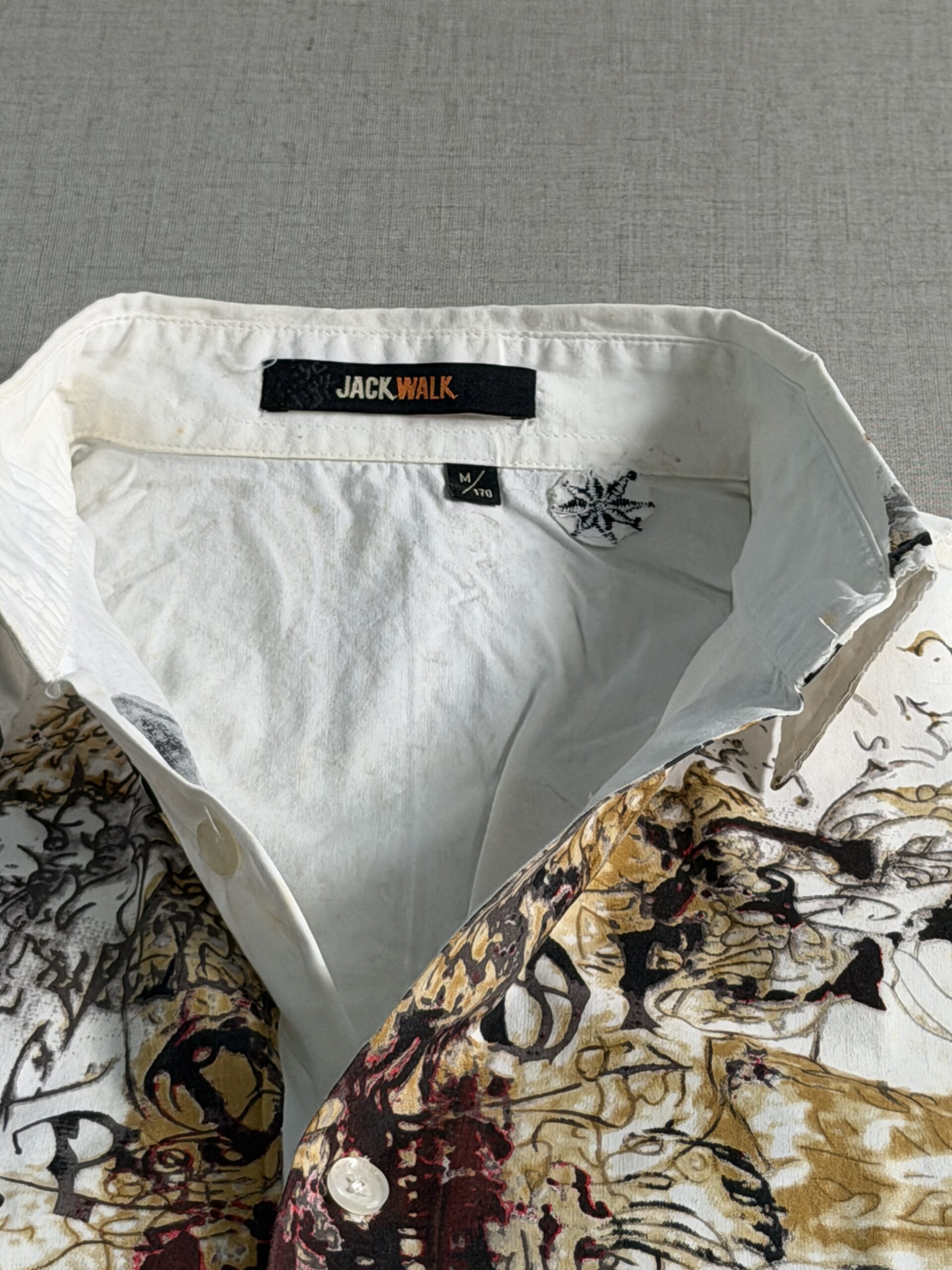 Graphic typography printed shirt - Image 5