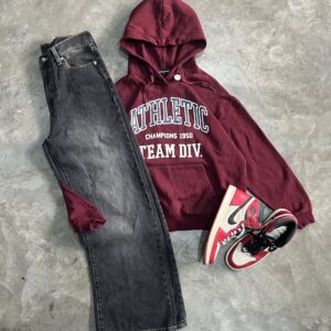 Athletic over sized burgundy hoodie